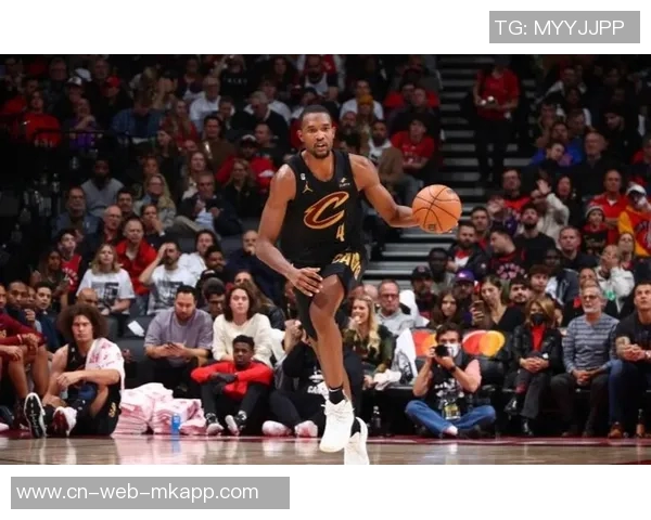 小莫布里半场表现出色7投3中贡献11分3篮板2助攻2盖帽 小莫布里半场表现出色7投3中贡献11分3篮板2助攻2盖帽