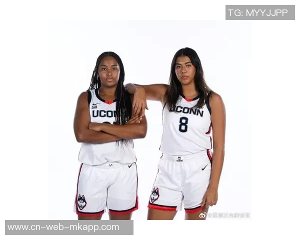 南加大与康涅狄格女篮对决全员穿科比球鞋展现致敬精神与团结力量