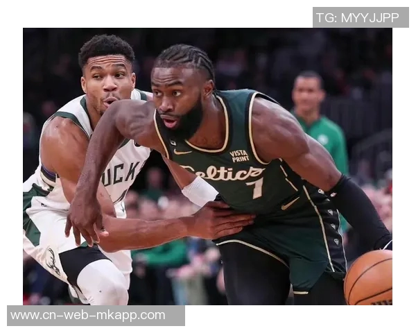 杰伦布朗半场表现出色13投8中贡献18分5助攻正负值高达5