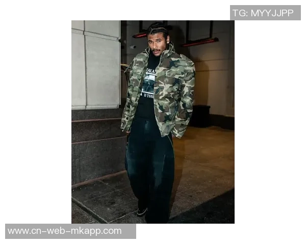 杰伦格林展现魅力穿搭太阳城市版球衣尽显时尚风采 杰伦格林展现魅力穿搭太阳城市版球衣尽显时尚风采